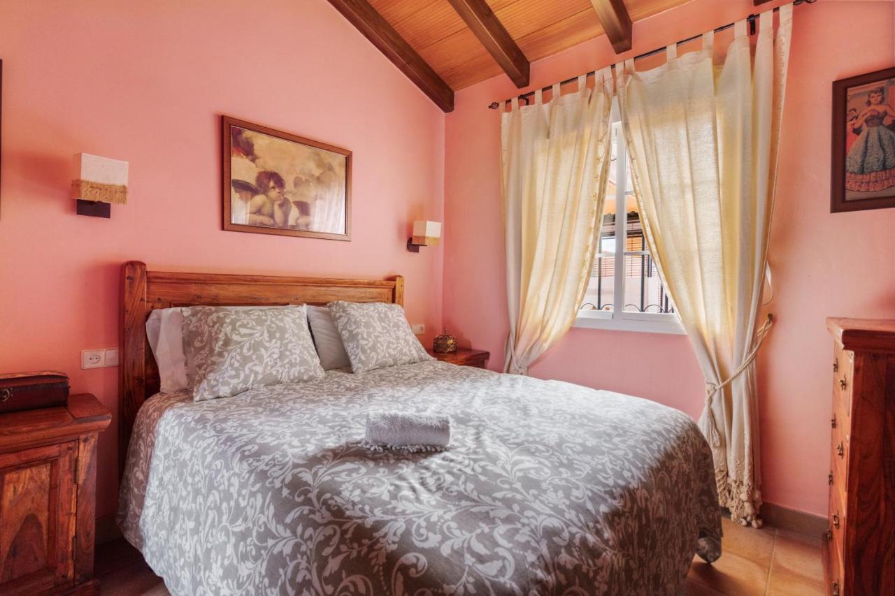 Villa Estilo Mediterranea Con Piscina, Jardin, Bbq Y Jacuzzi - Villa Bel Air Real เอสเตโปนา ภายนอก รูปภาพ