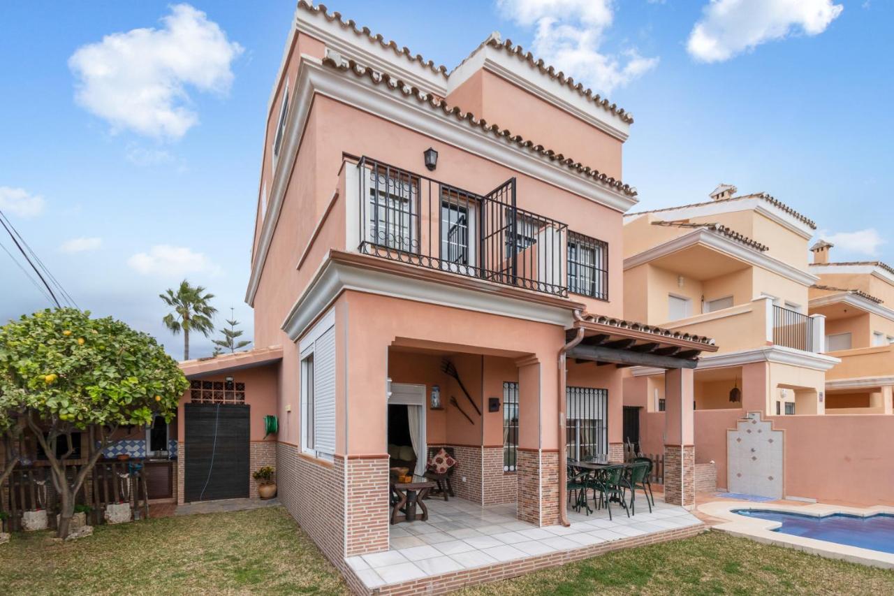 Villa Estilo Mediterranea Con Piscina, Jardin, Bbq Y Jacuzzi - Villa Bel Air Real เอสเตโปนา ภายนอก รูปภาพ